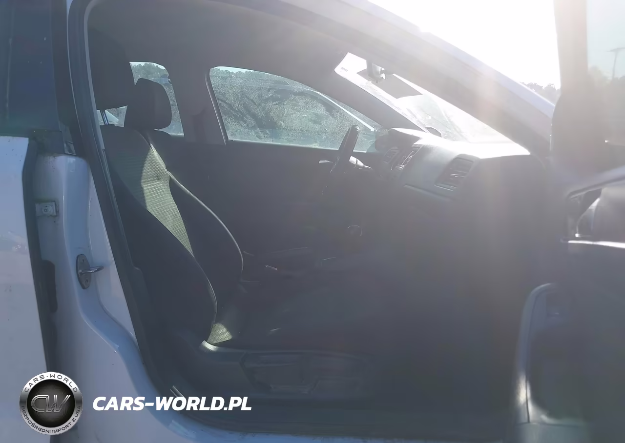 2015 Volkswagen Jetta 2.0L S VIN:3VW2K7AJXFM305138 - 5