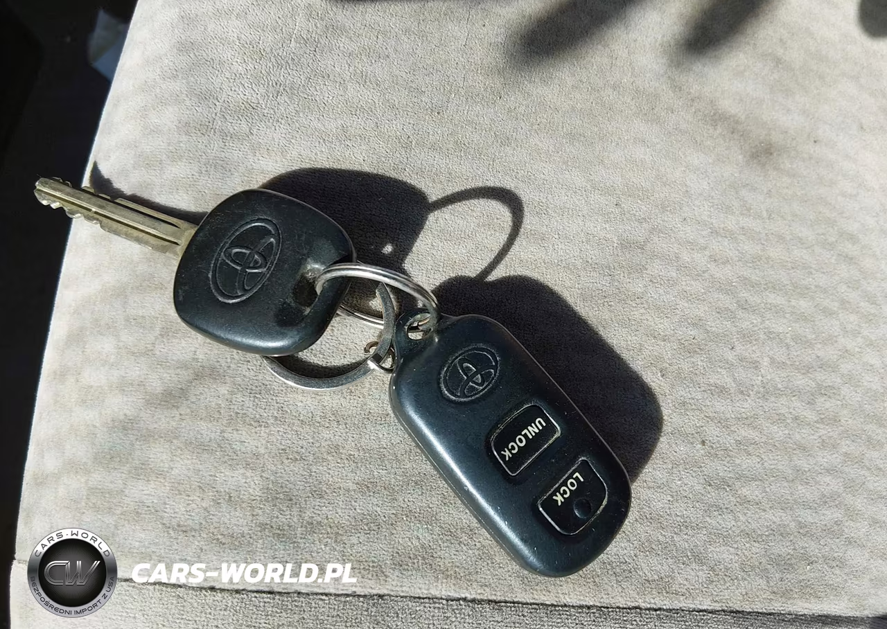 2007 Toyota Corolla Le VIN:1NXBR32E67Z912963 - 11