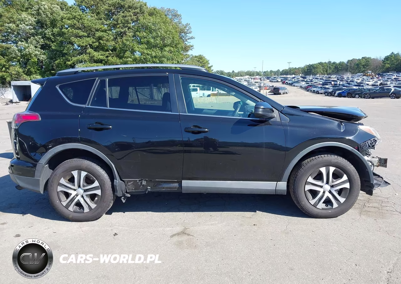 2018 Toyota Rav4 Le VIN:2T3BFREV3JW738517 - 14