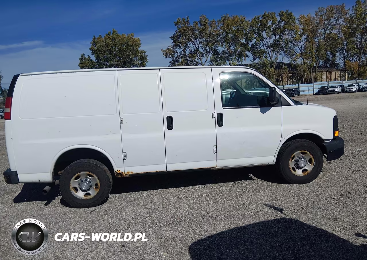 2014 Chevrolet Express 2500 Work Van VIN:1GCWGFCA2E1103967 - 13