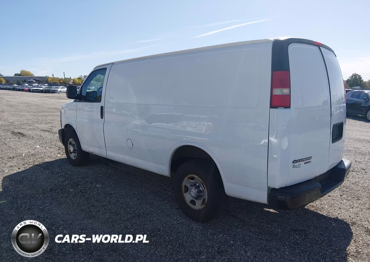2014 Chevrolet Express 2500 Work Van VIN:1GCWGFCA2E1103967 - 3