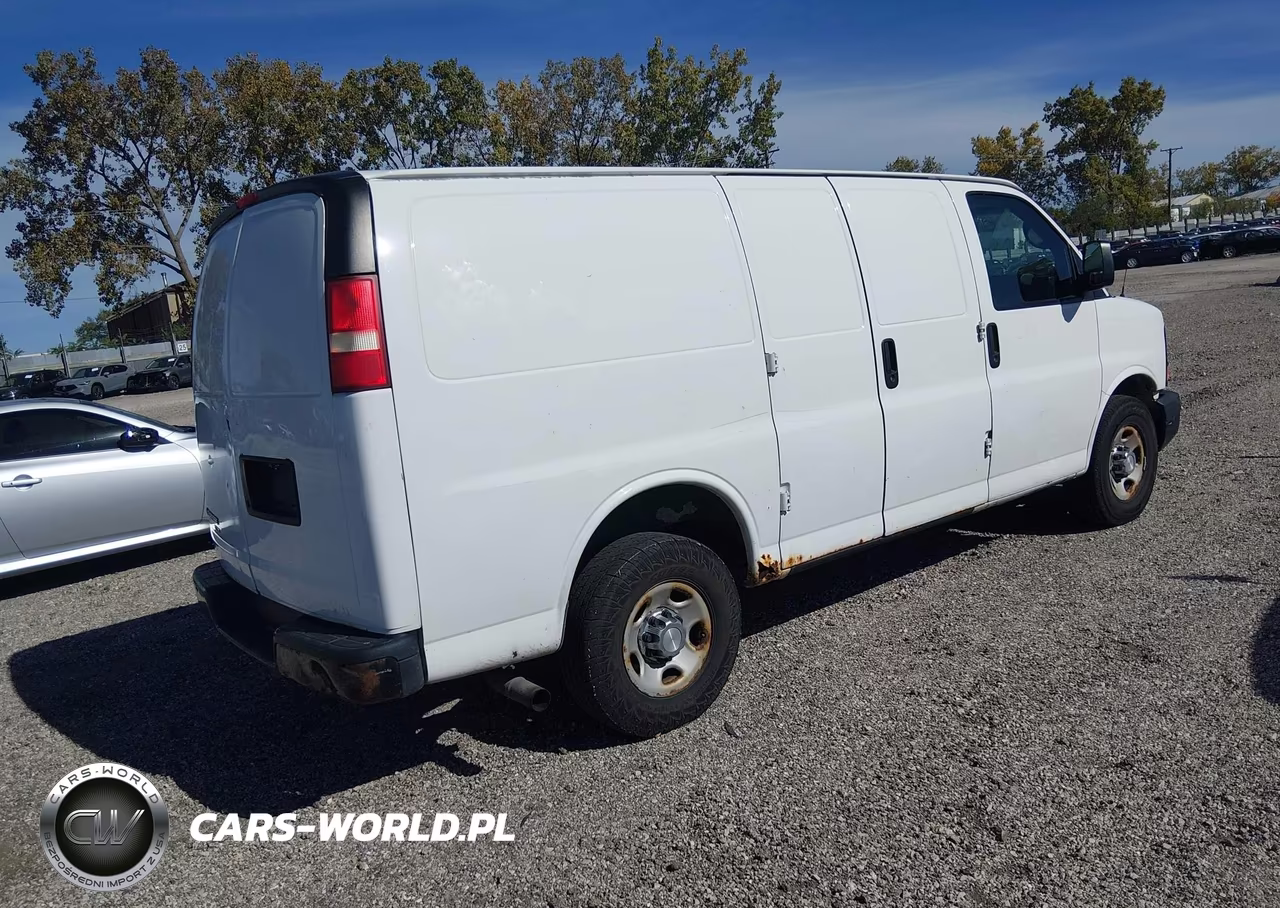 2014 Chevrolet Express 2500 Work Van VIN:1GCWGFCA2E1103967 - 4