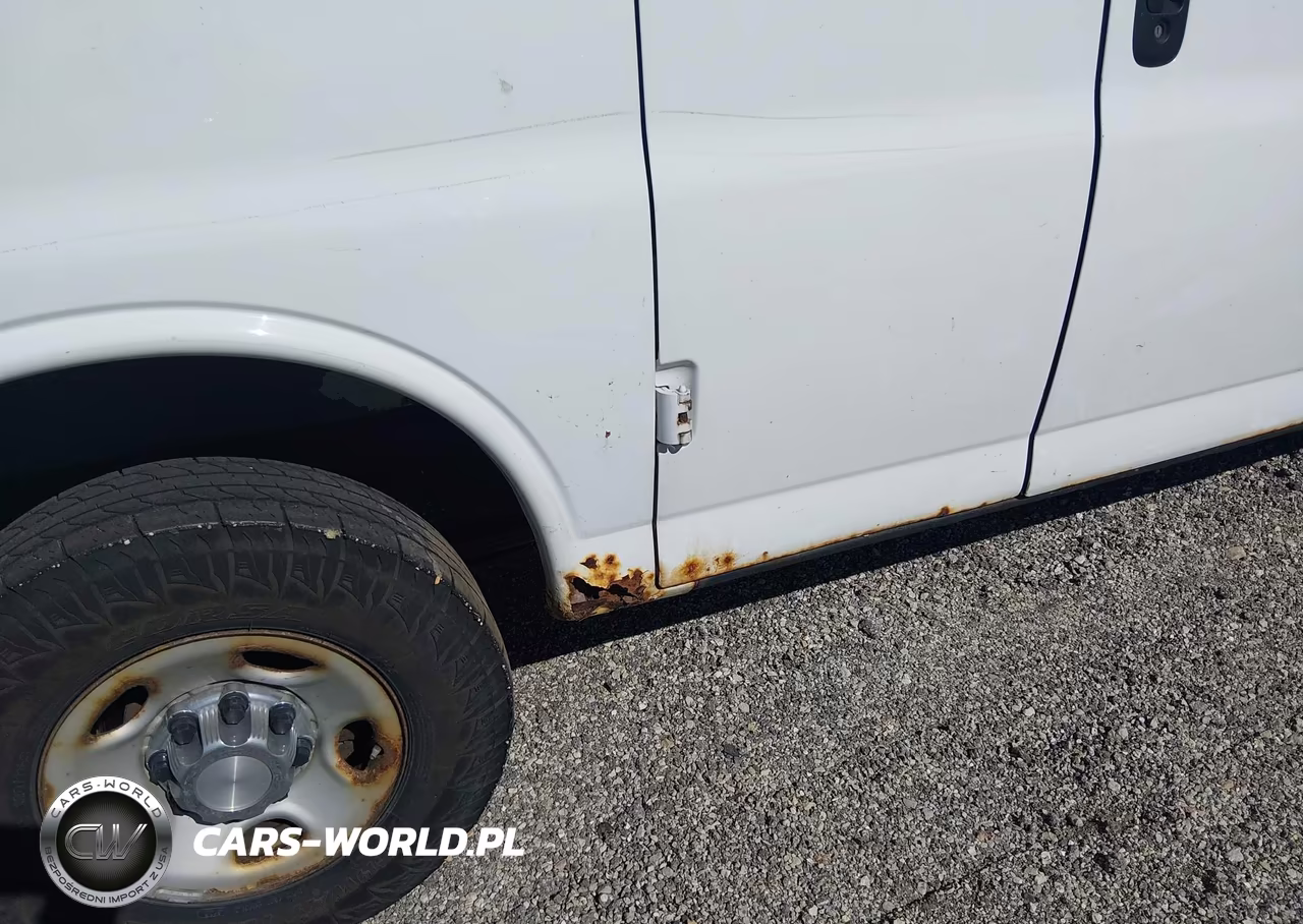 2014 Chevrolet Express 2500 Work Van VIN:1GCWGFCA2E1103967 - 6