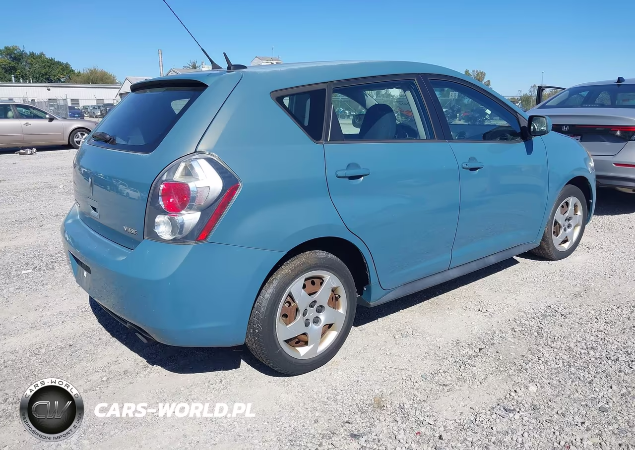 2009 Pontiac Vibe VIN:5Y2SP67899Z438768 - 4