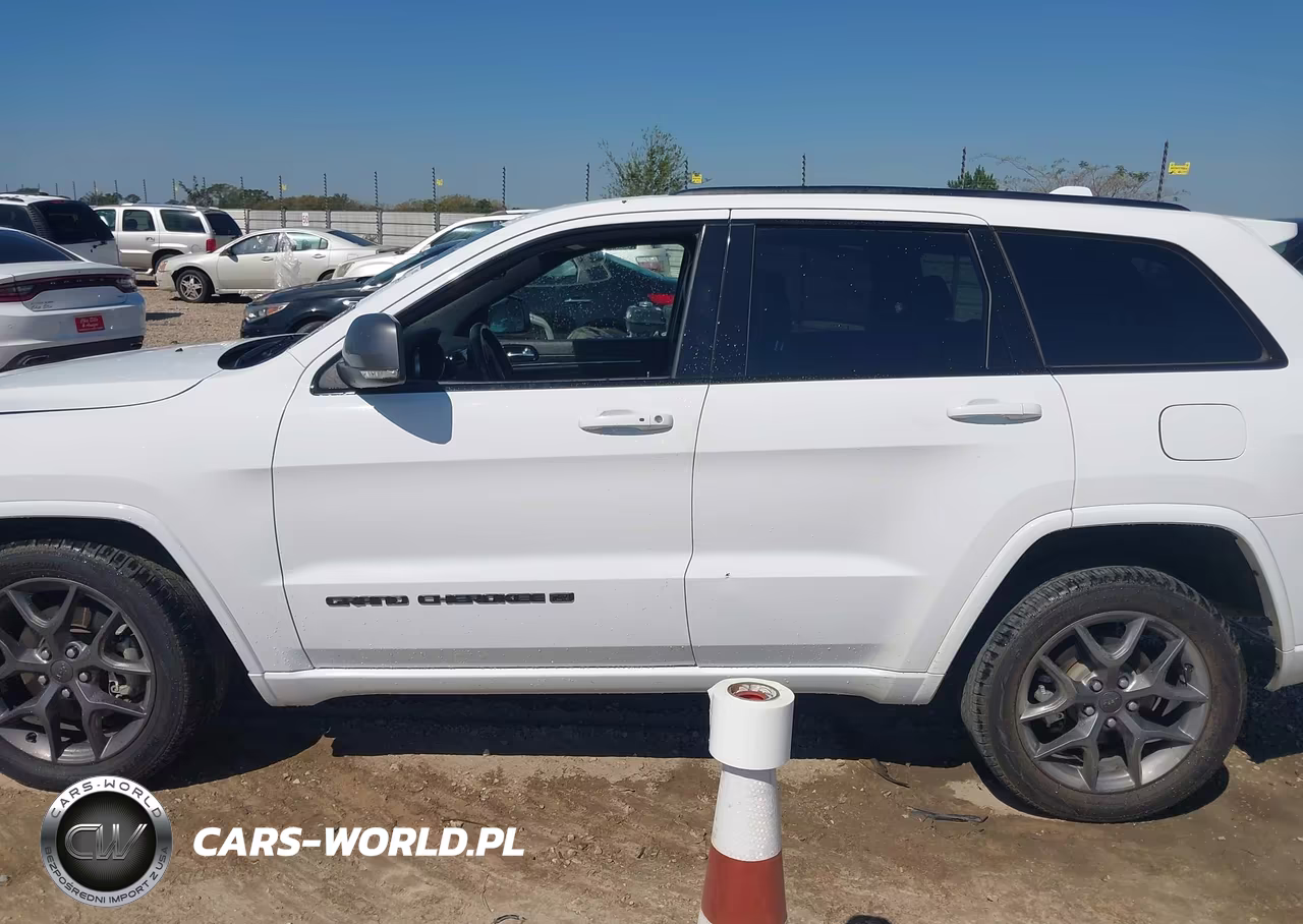 2021 Jeep Grand Cherokee 80Th Anniversary 4X4 VIN:1C4RJFBG8MC620066 - 14