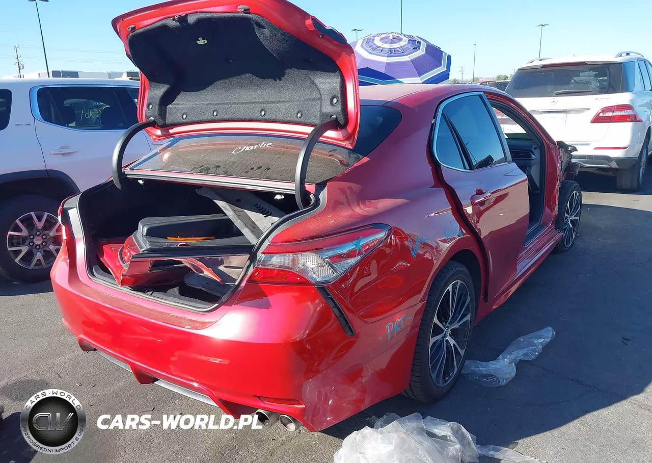 2019 Toyota Camry Se VIN:4T1B11HK4KU274066 - 4