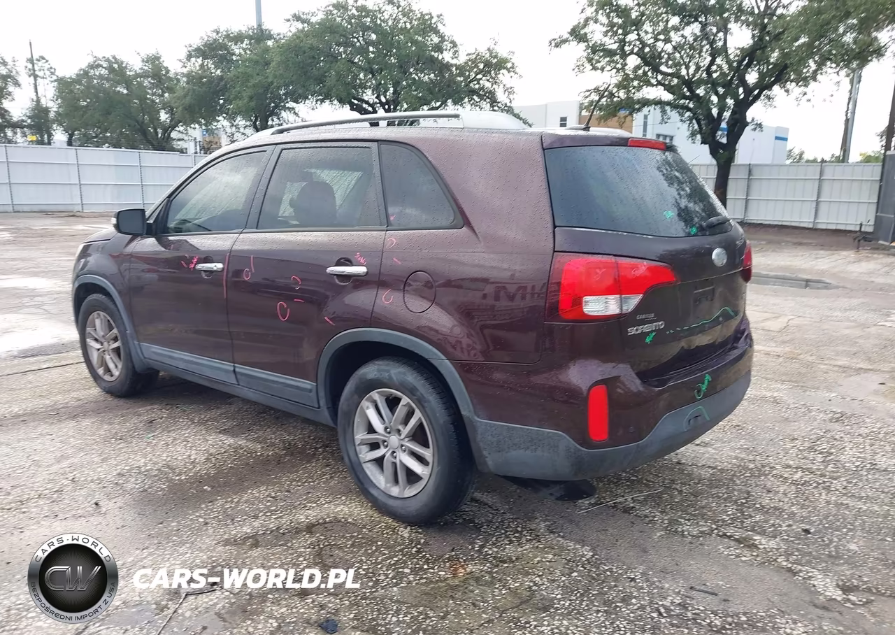 2015 Kia Sorento Lx VIN:5XYKT3A63FG567584 - 3
