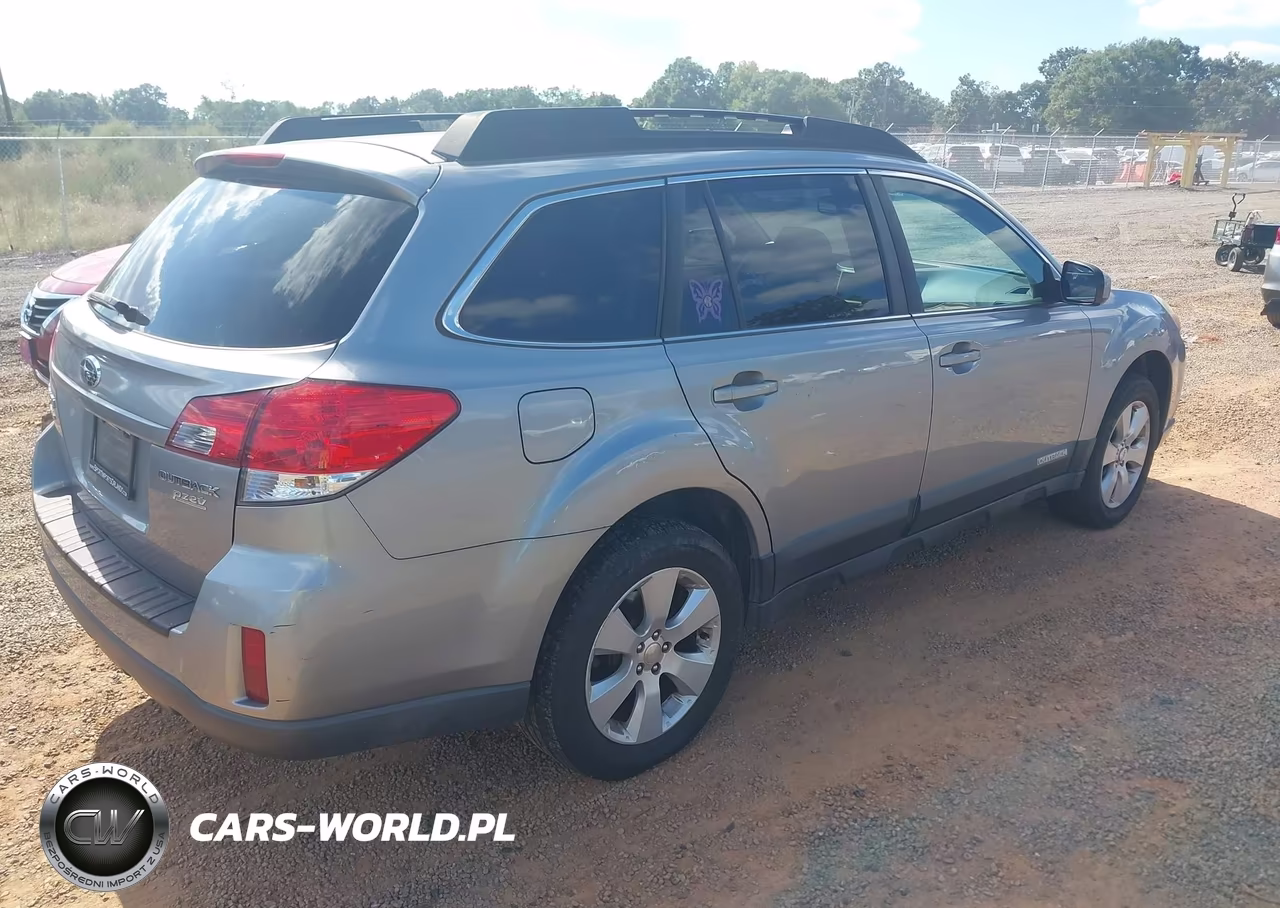 2010 Subaru Outback 2.5I Limited VIN:4S4BRBLC8A3379471 - 4