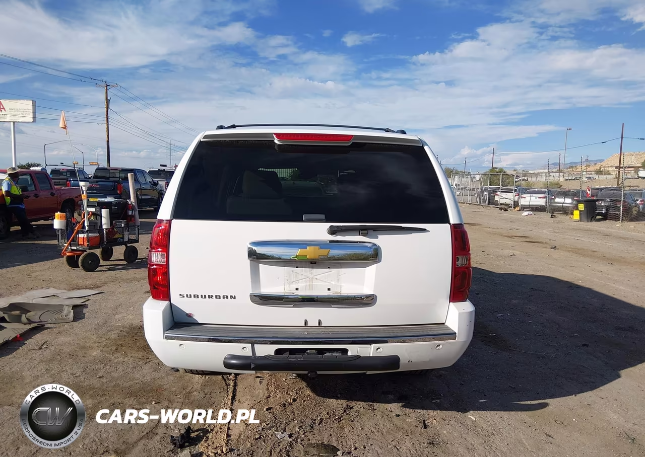 2013 Chevrolet Suburban 1500 Ltz VIN:1GNSKKE75DR363374 - 16