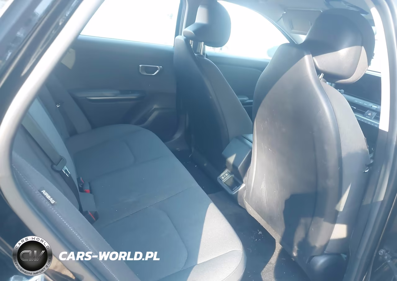 2025 Kia K4 Lxs VIN:3KPFT4DE1SE021772 - 8