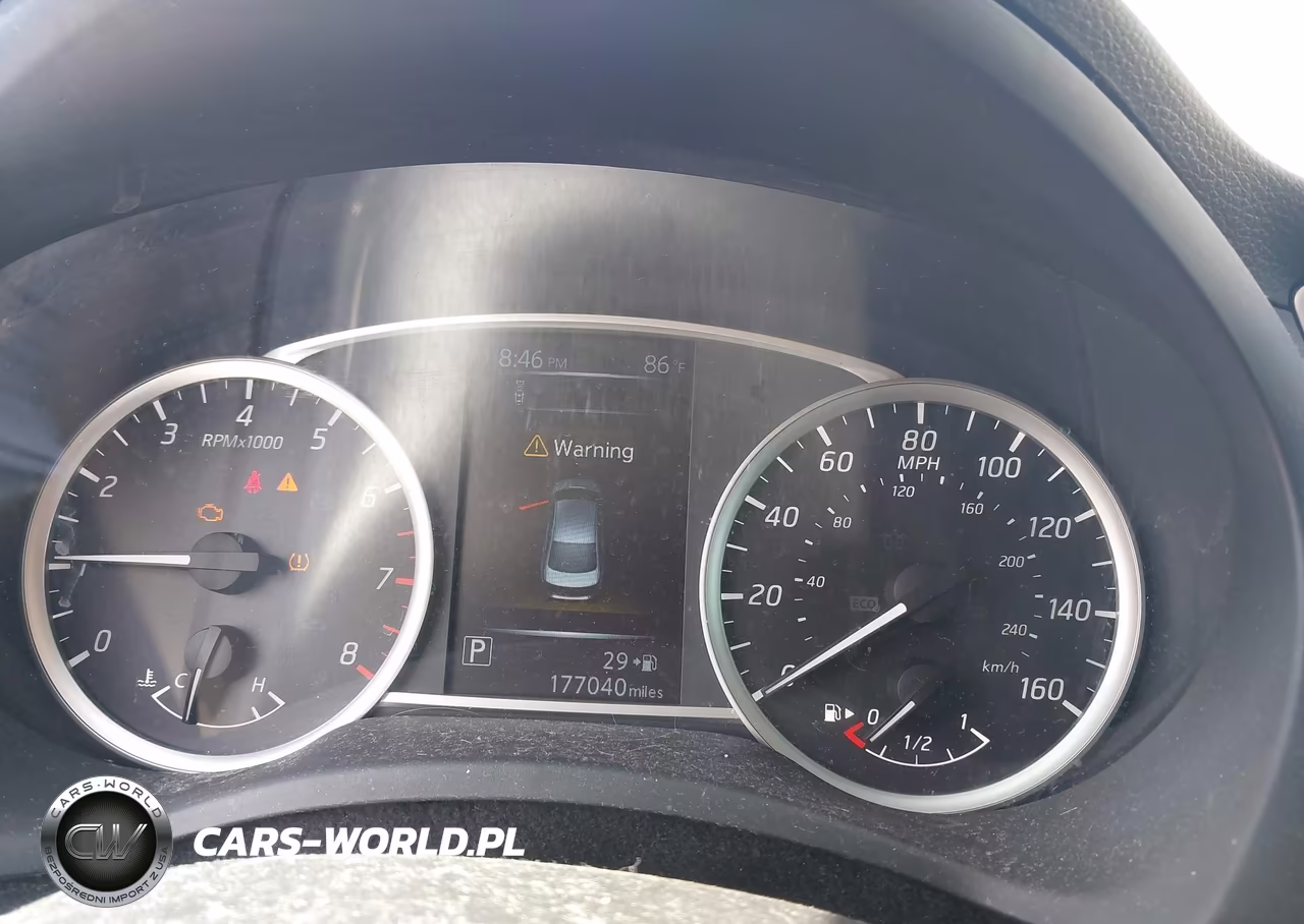 2018 Nissan Sentra Sr VIN:3N1AB7AP3JY288822 - 7