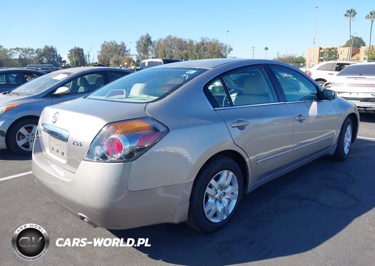 2012 Nissan Altima 2.5 S VIN:1N4AL2AP1CC177376 - 4