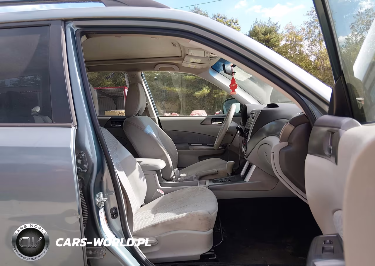 2011 Subaru Forester 2.5X Premium VIN:JF2SHACCXBH762948 - 5