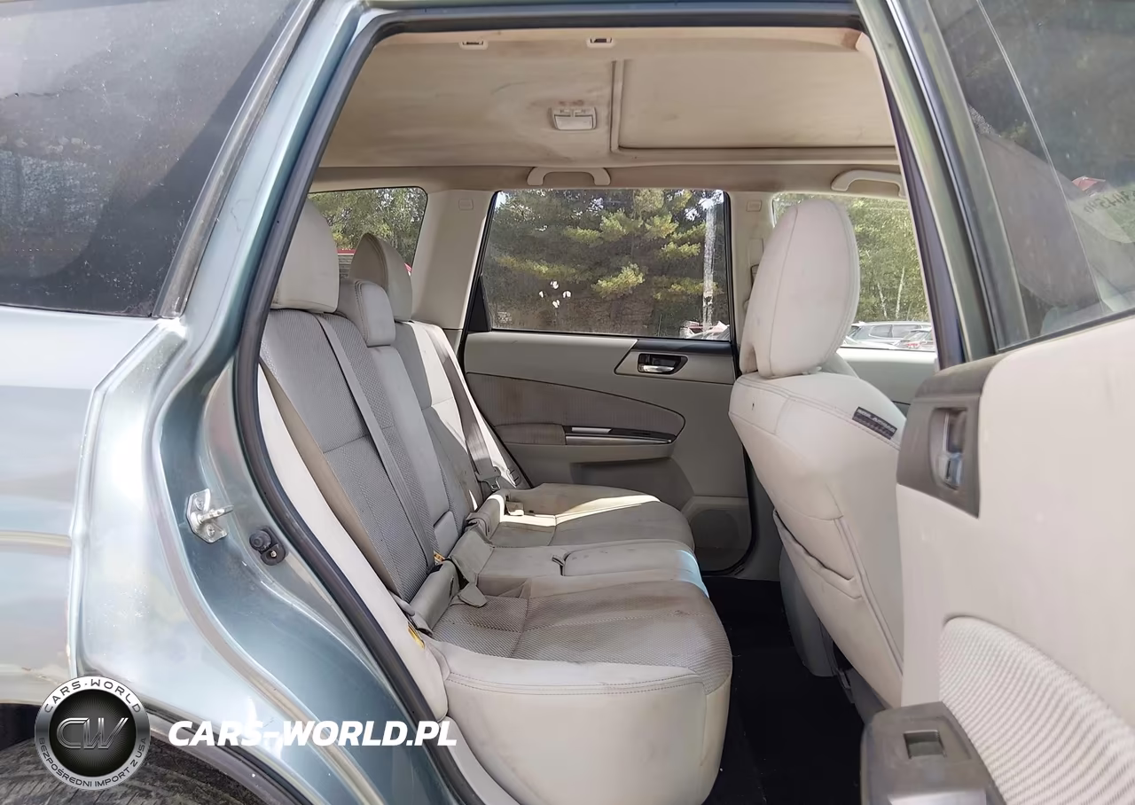2011 Subaru Forester 2.5X Premium VIN:JF2SHACCXBH762948 - 8