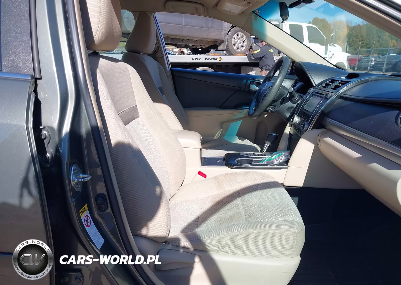 2014 Toyota Camry Le VIN:4T4BF1FKXER339940 - 5