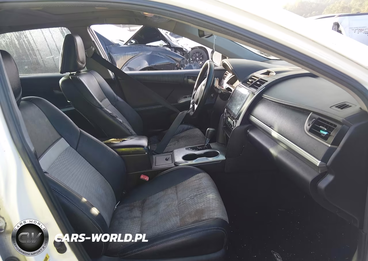 2014 Toyota Camry Se VIN:4T1BF1FK5EU852233 - 5