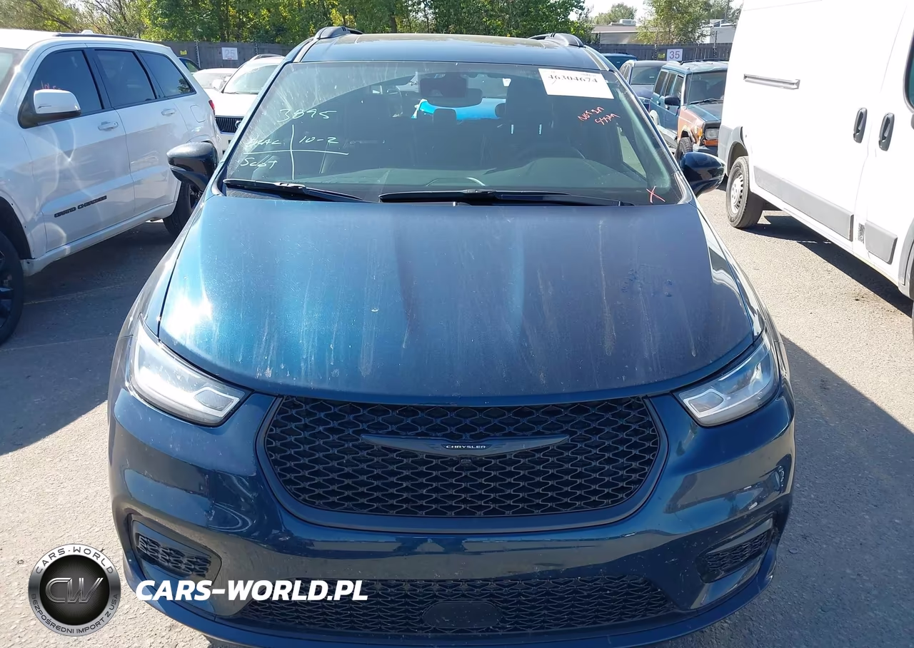 2025 Chrysler Pacifica Limited VIN:2C4RC1GG0SR524779 - 13