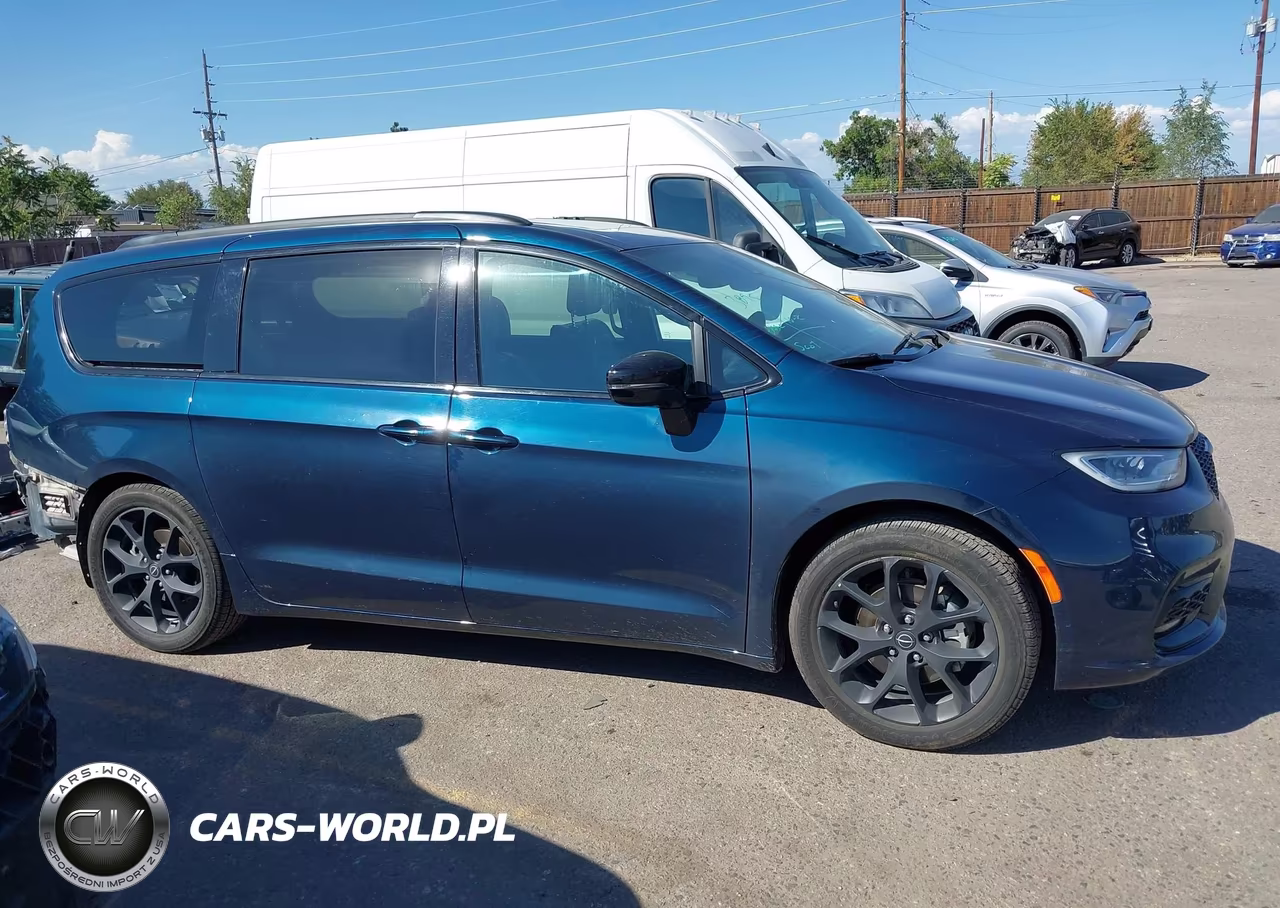 2025 Chrysler Pacifica Limited VIN:2C4RC1GG0SR524779 - 14
