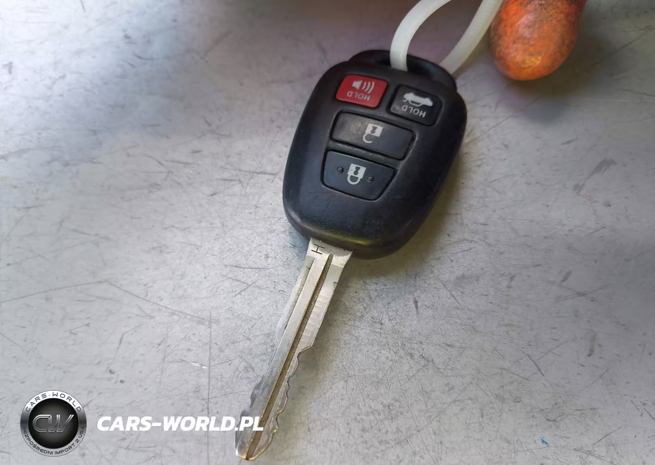 2018 Toyota Corolla Le VIN:2T1BURHE4JC086406 - 11