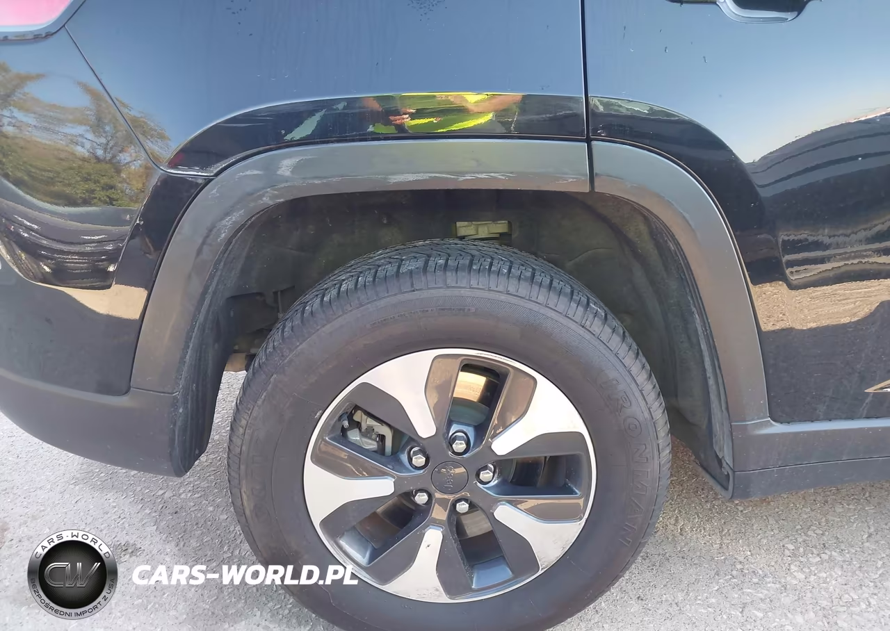 2024 Jeep Grand Cherokee 4Xe VIN:1C4RJYB69RC720803 - 6