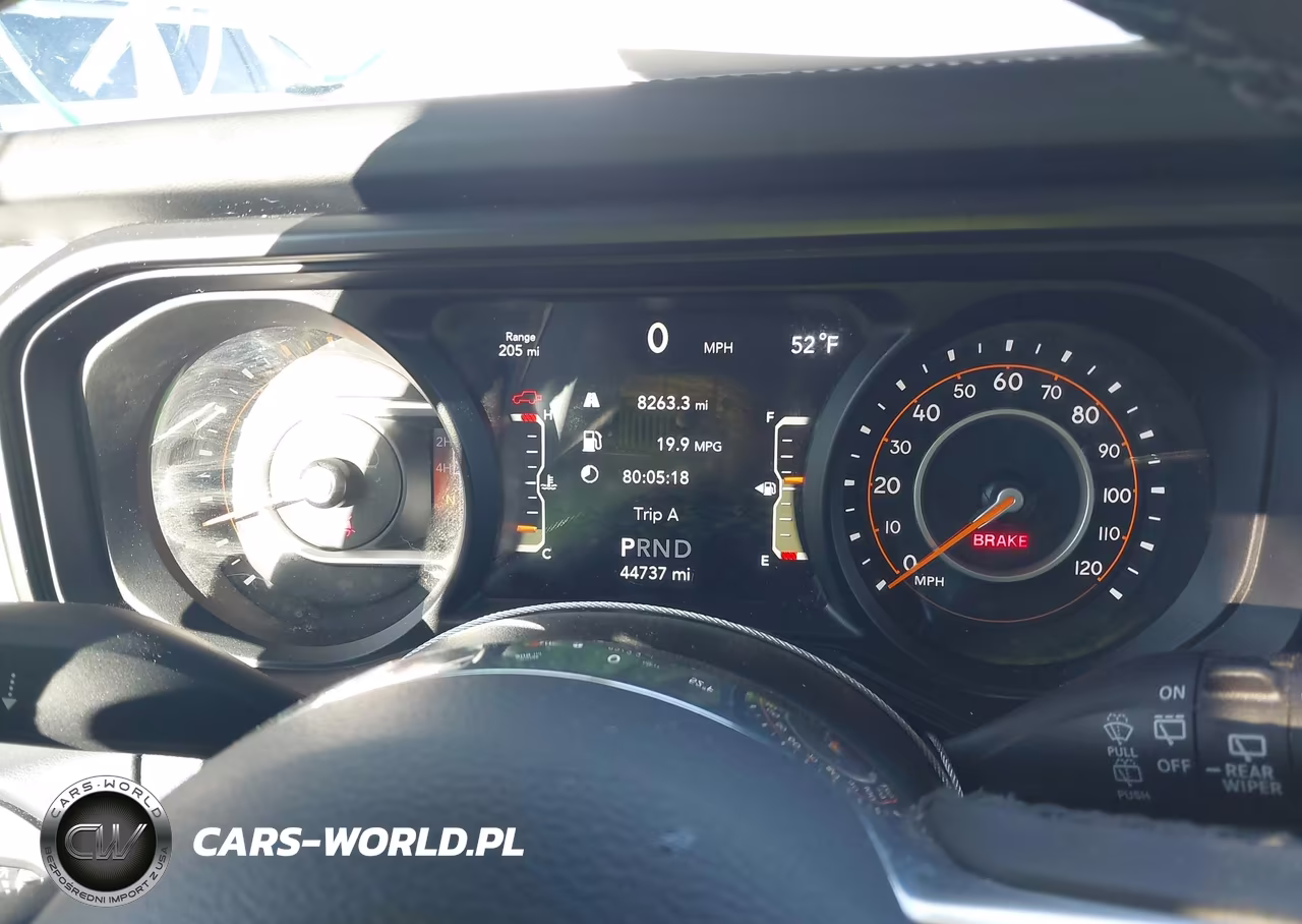 2025 Jeep Wrangler 4-Door Sahara 4X4 VIN:1C4PJXEN6SW592366 - 7
