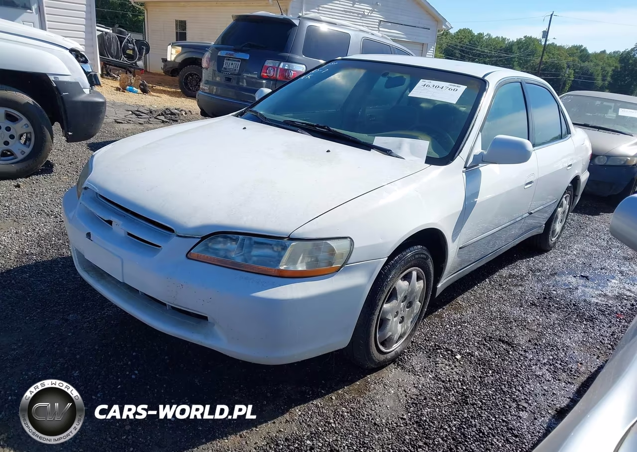 1999 Honda Accord Lx VIN:1HGCG5643XA030308 - 2