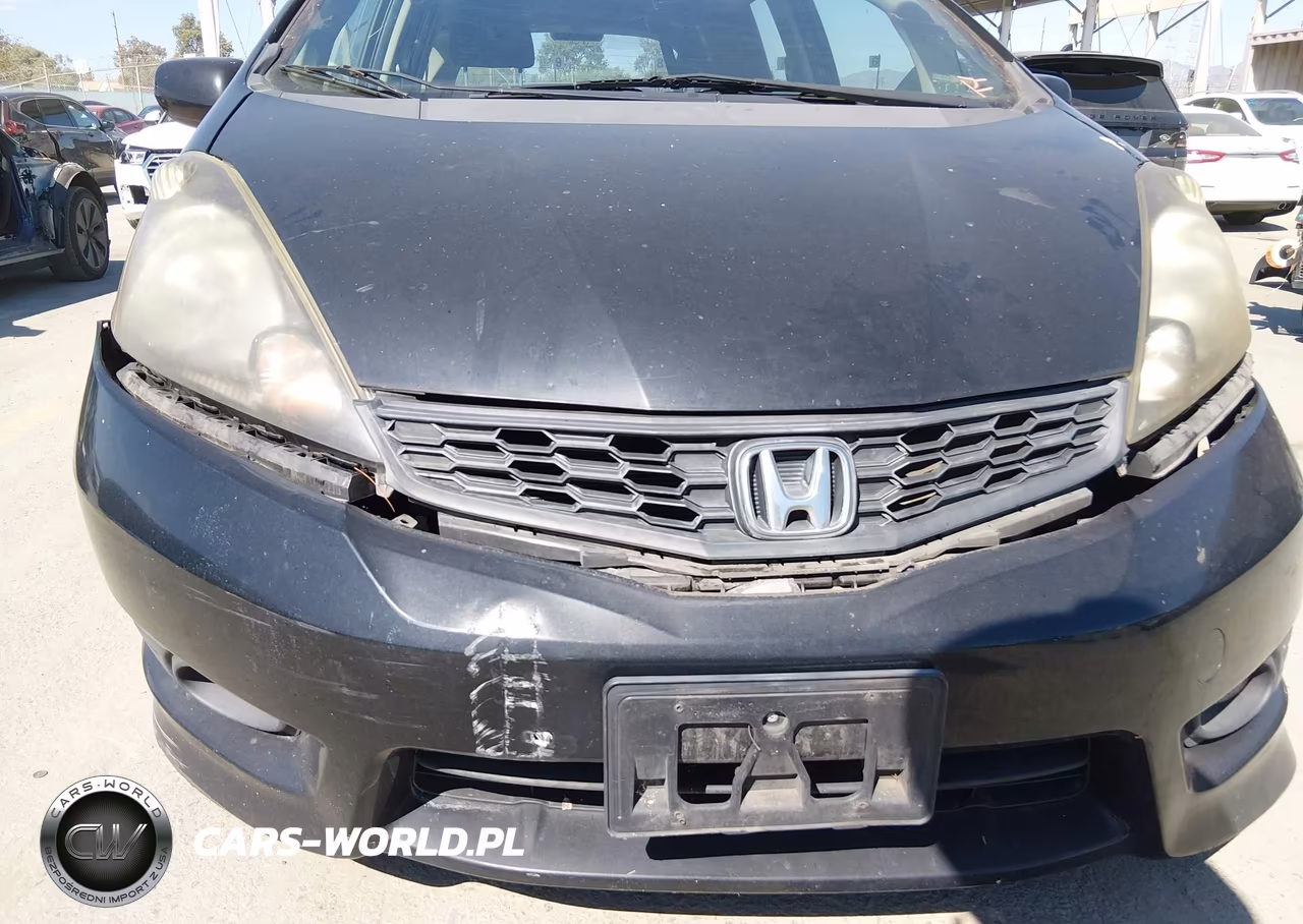 2013 Honda Fit Sport VIN:JHMGE8H53DC042843 - 20