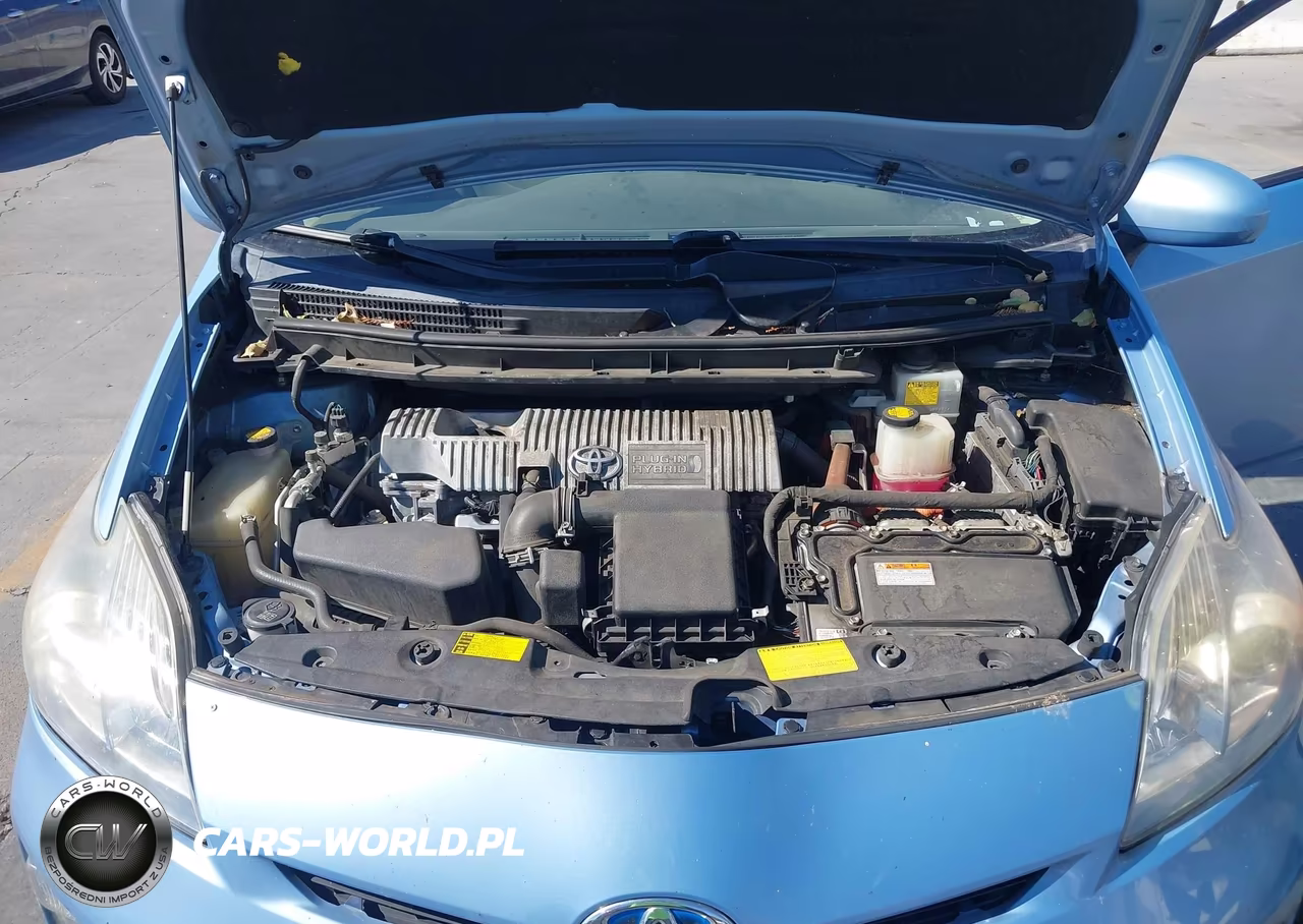 2014 Toyota Prius Plug-In VIN:JTDKN3DP4E3053082 - 10