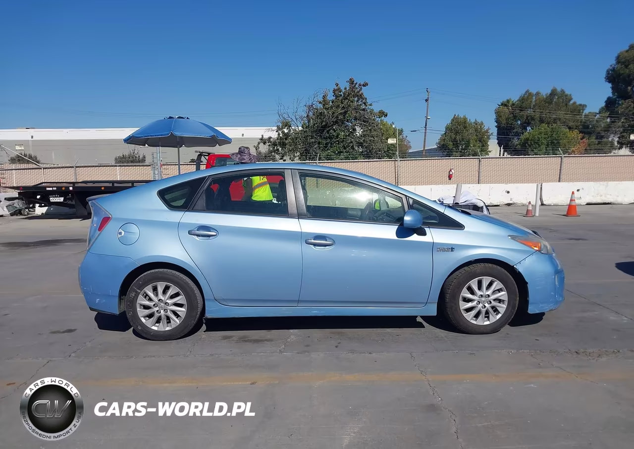2014 Toyota Prius Plug-In VIN:JTDKN3DP4E3053082 - 13