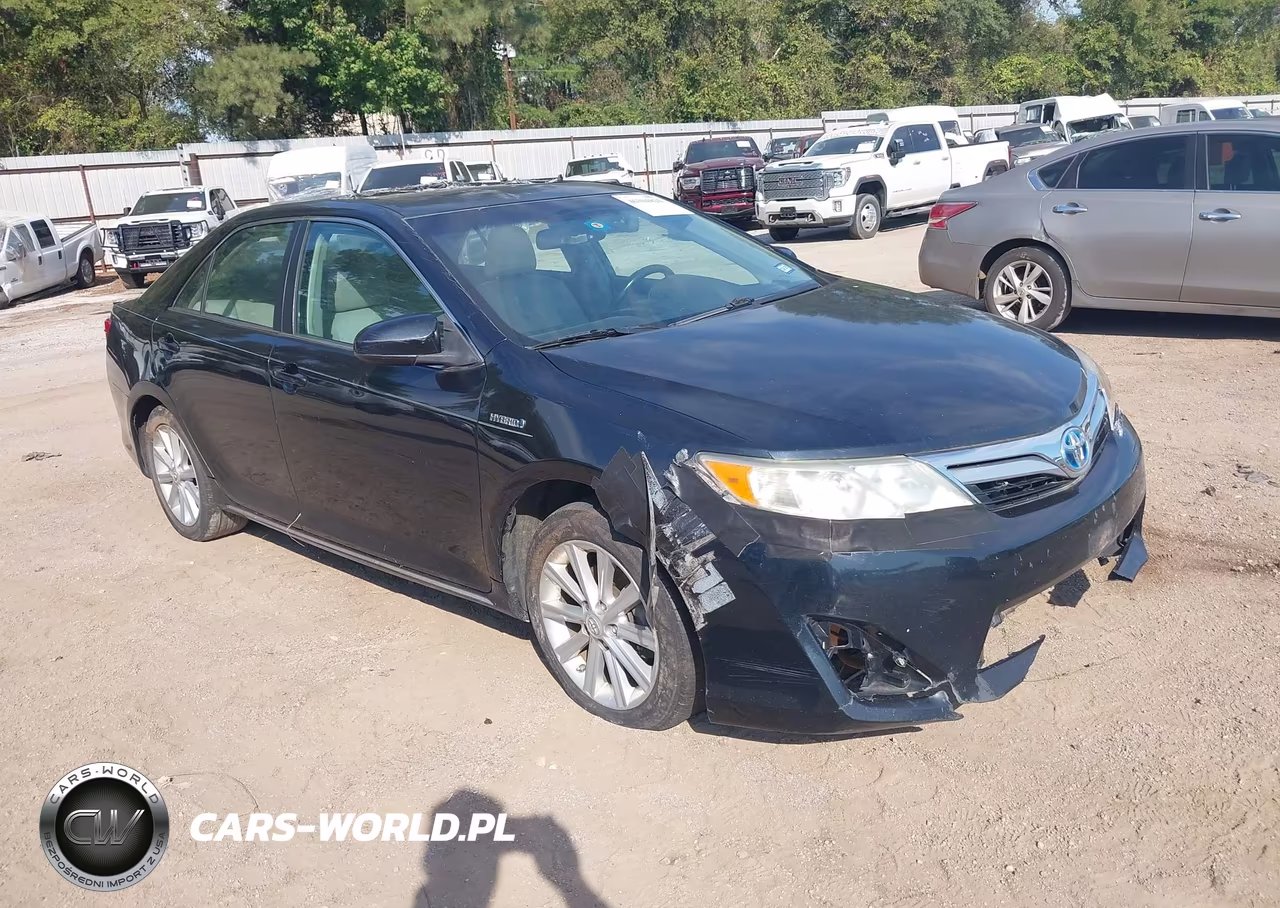 2013 Toyota Camry Hybrid Xle – zdjęcie 1 z 16