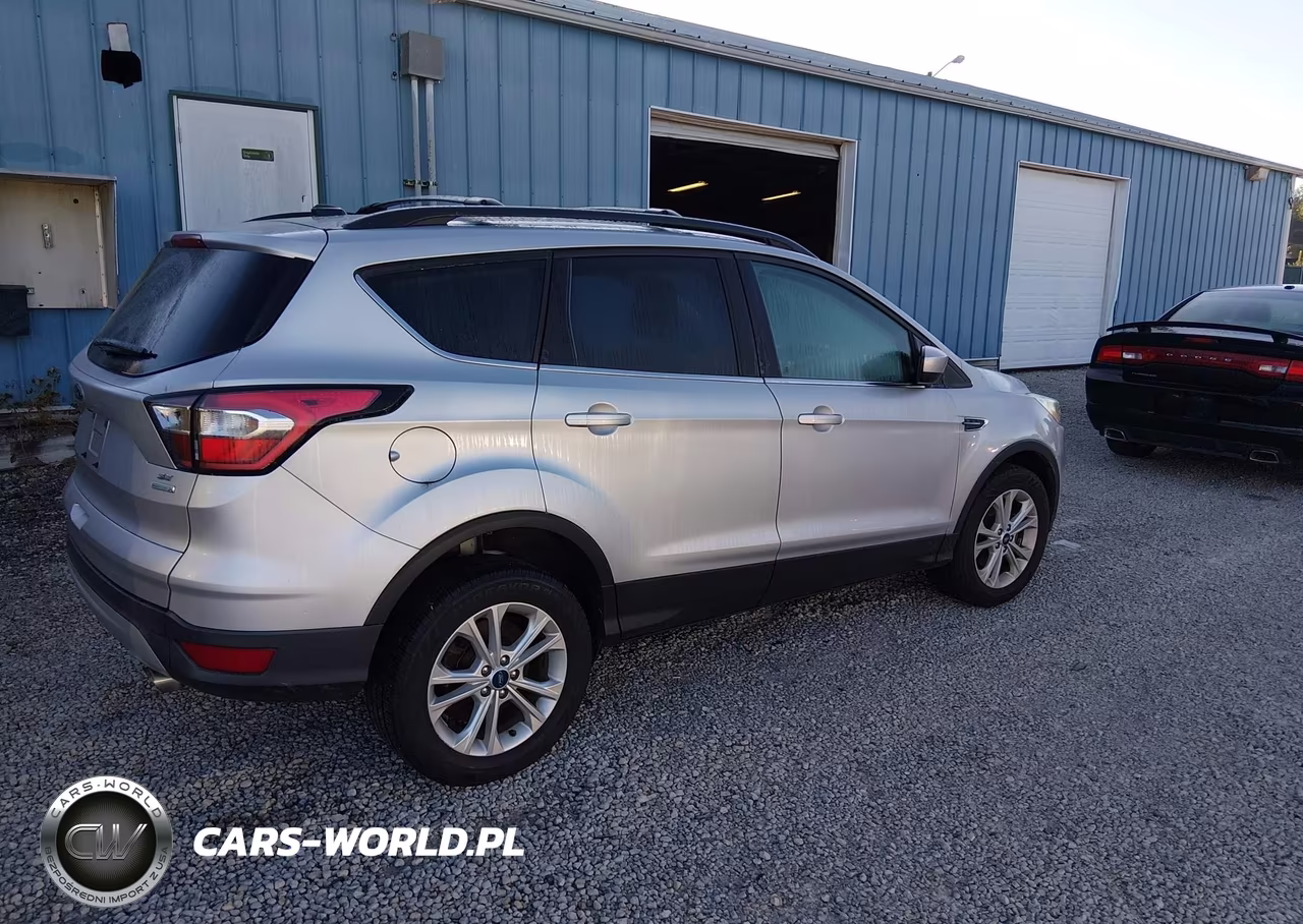 2018 Ford Escape Se VIN:1FMCU0GD6JUD60552 - 4