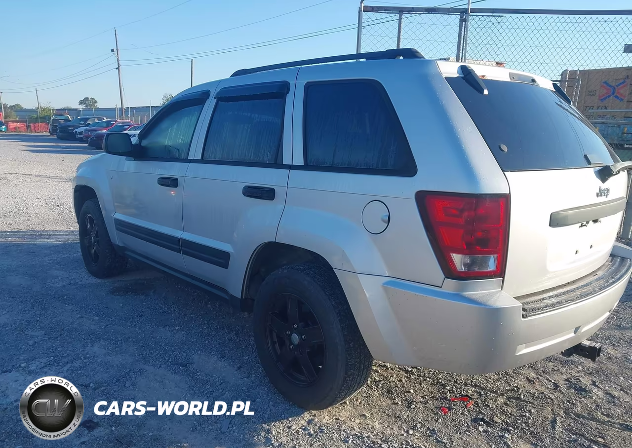 2005 Jeep Grand Cherokee Laredo VIN:1J4HS48N95C536403 - 3