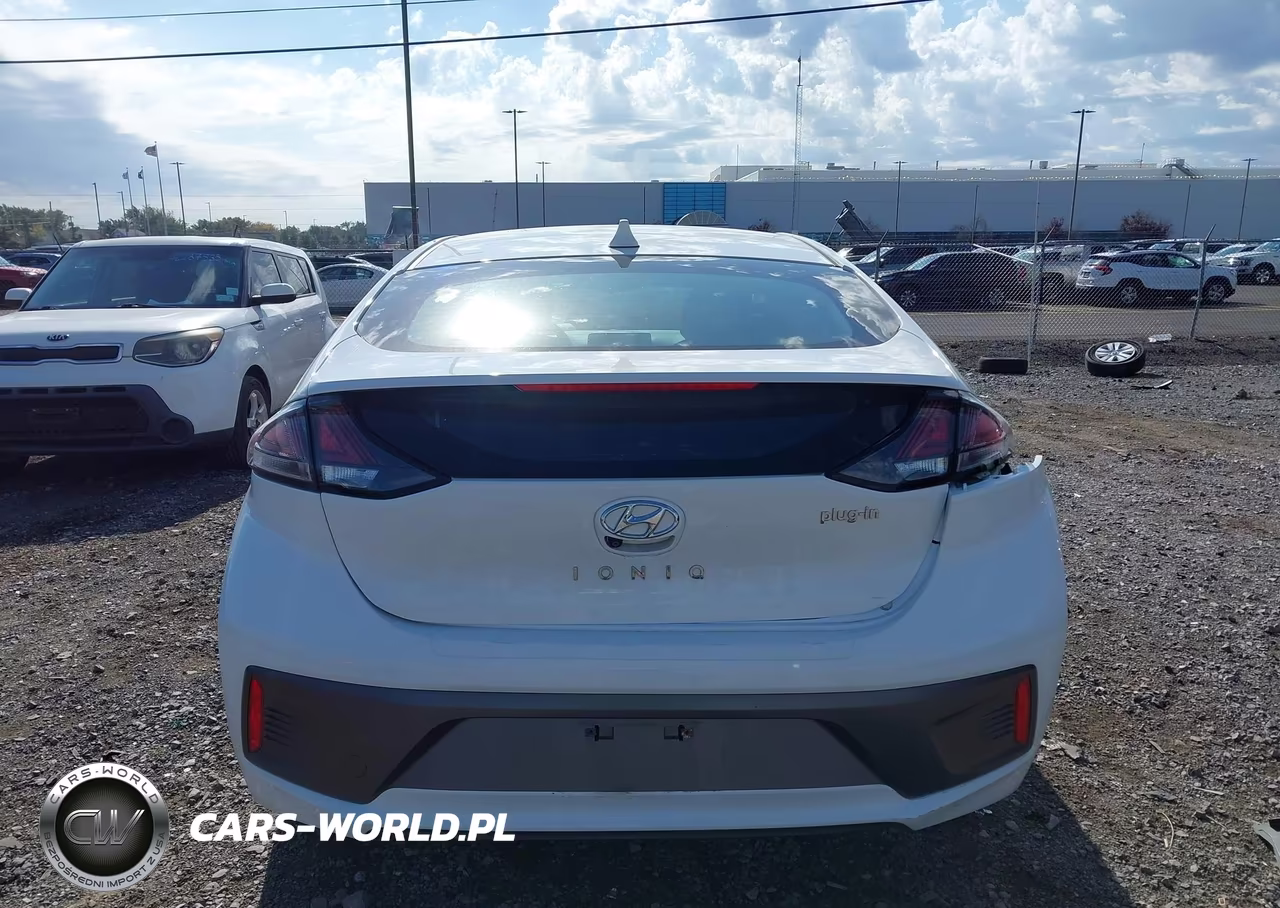 2020 Hyundai Ioniq Plug-In Hybrid Se VIN:KMHC65LDXLU231746 - 16