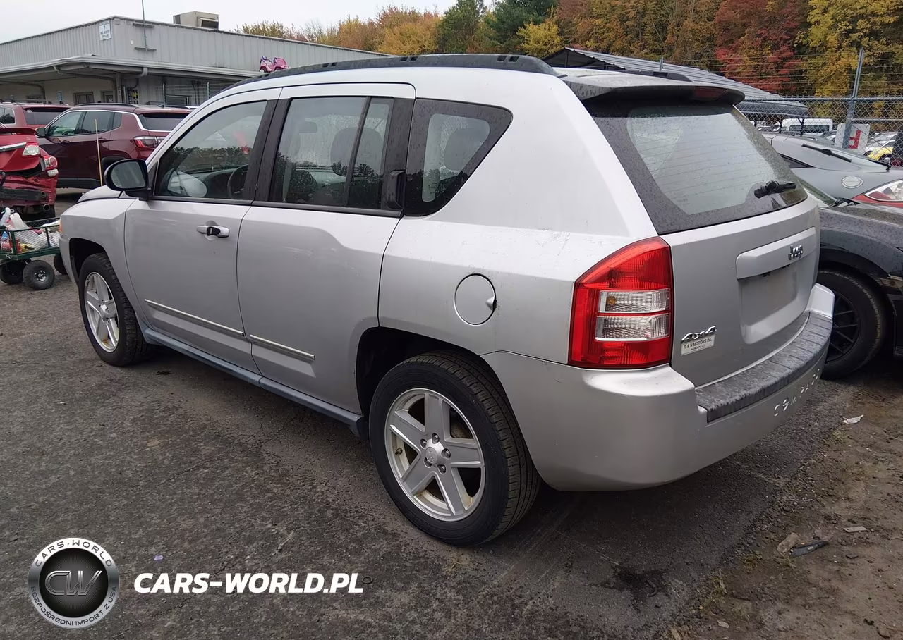 2010 Jeep Compass Sport VIN:1J4NF4FB8AD601648 - 3