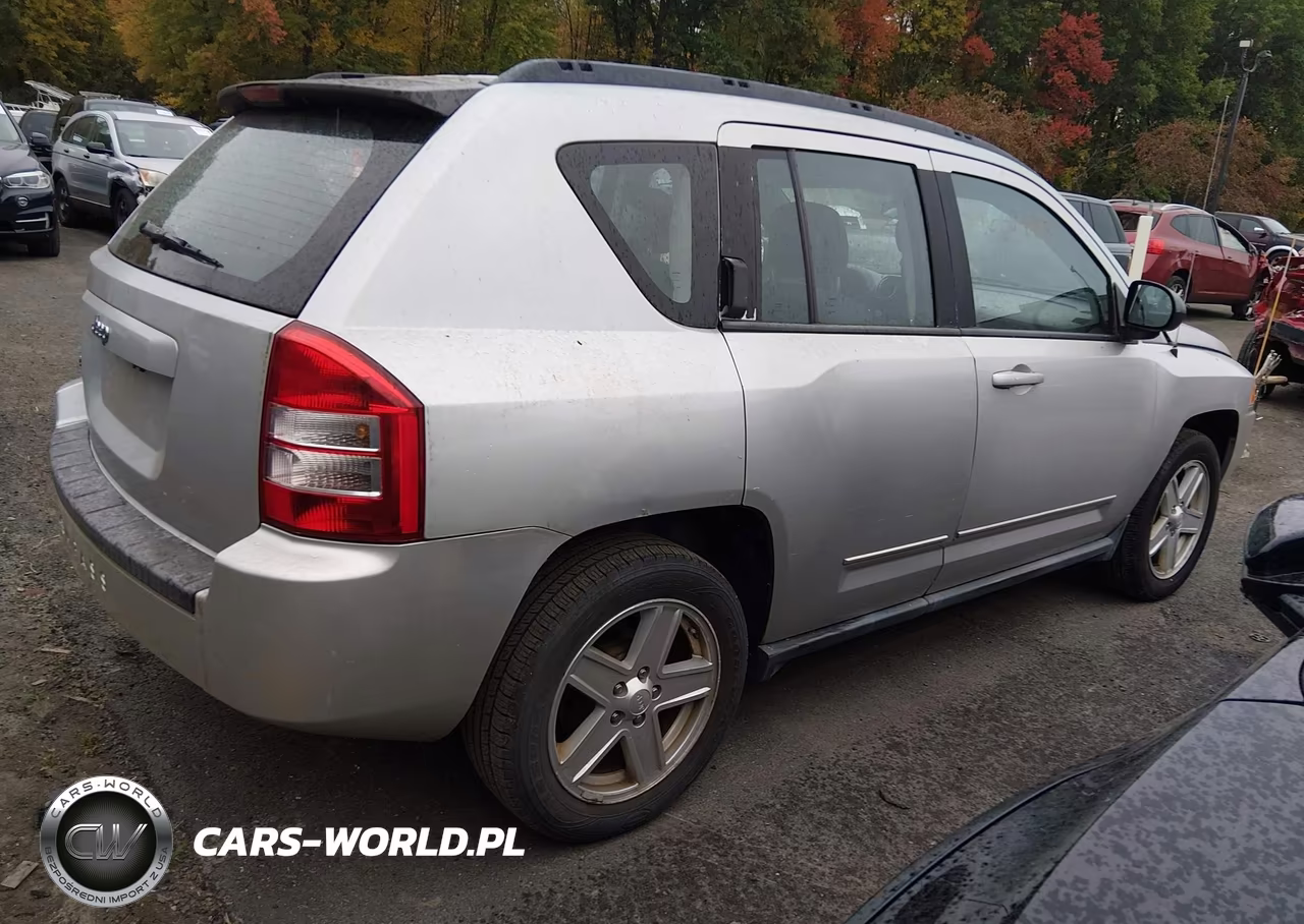 2010 Jeep Compass Sport VIN:1J4NF4FB8AD601648 - 4