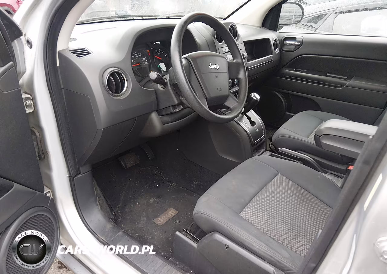 2010 Jeep Compass Sport VIN:1J4NF4FB8AD601648 - 5