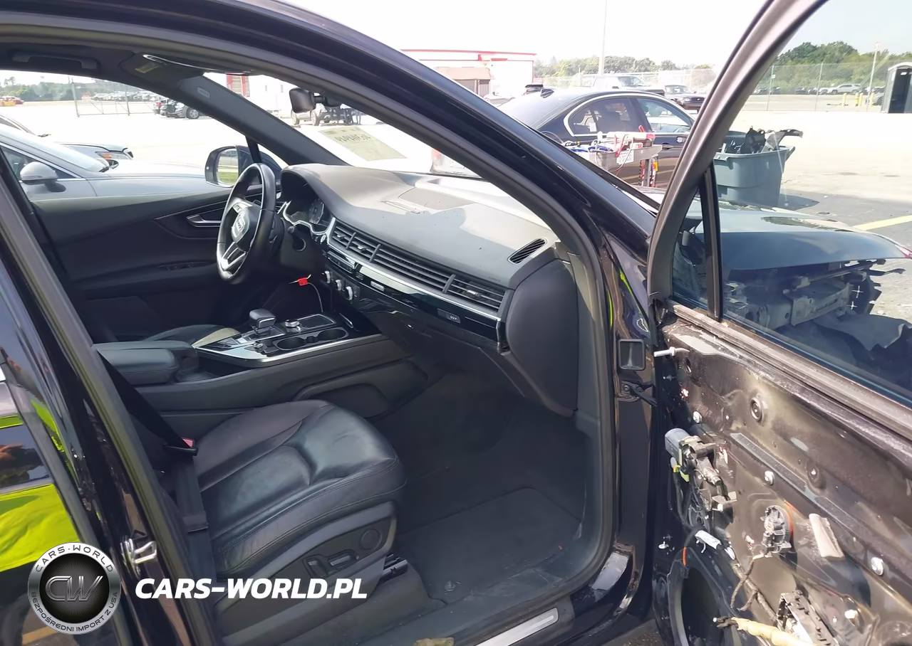 2017 Audi Q7 3.0T Premium VIN:WA1AAAF78HD017087 - 5