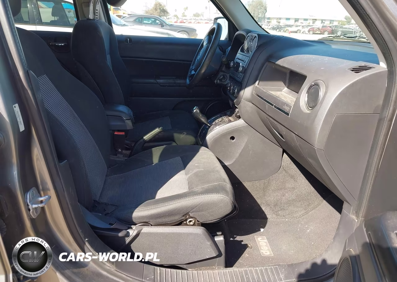 2013 Jeep Patriot Sport VIN:1C4NJPBA1DD109261 - 5