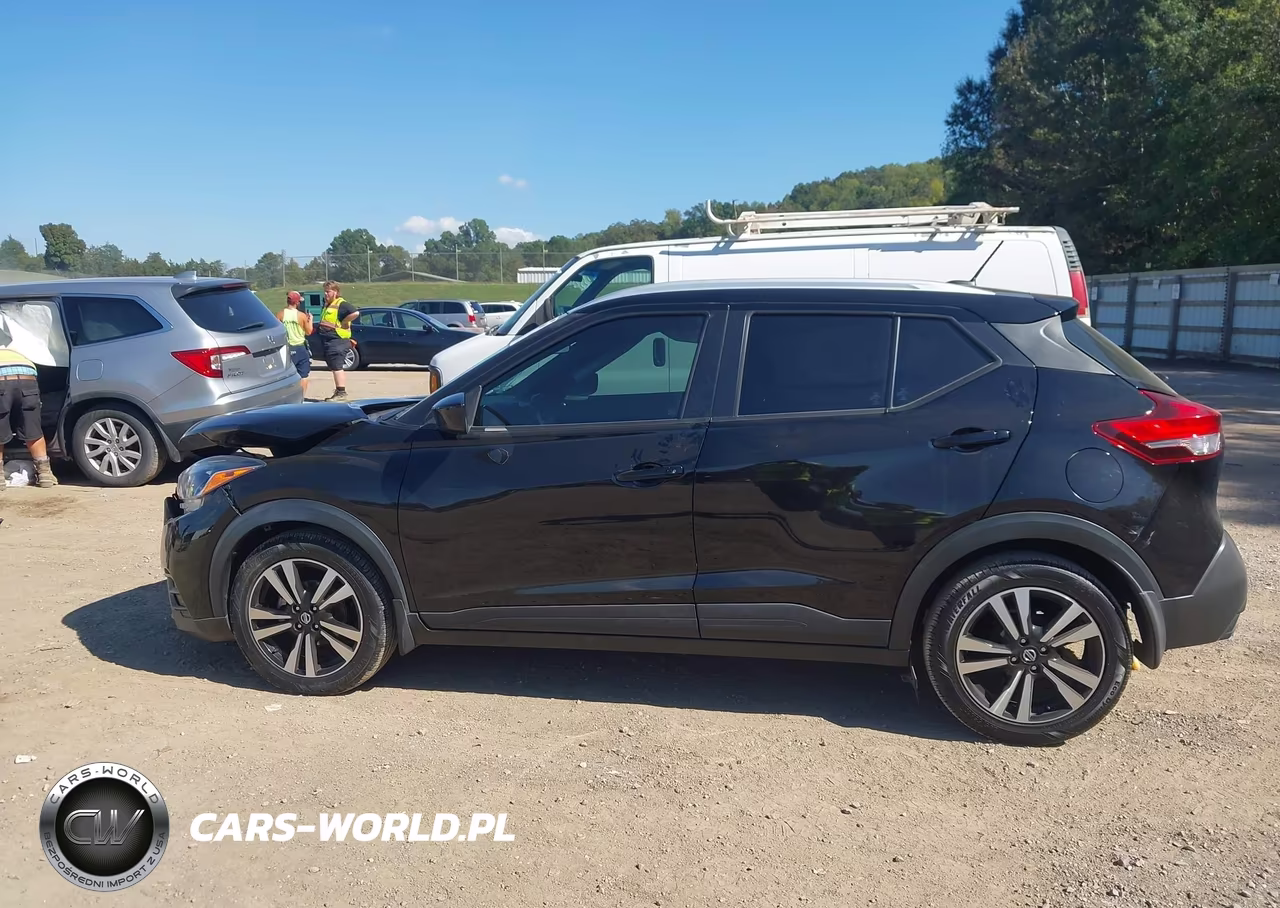 2019 Nissan Kicks Sv VIN:3N1CP5CU0KL559870 - 15