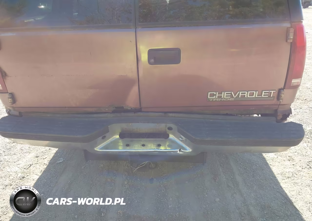 1996 Chevrolet Tahoe K1500 VIN:1GNEK13R3TJ420812 - 12