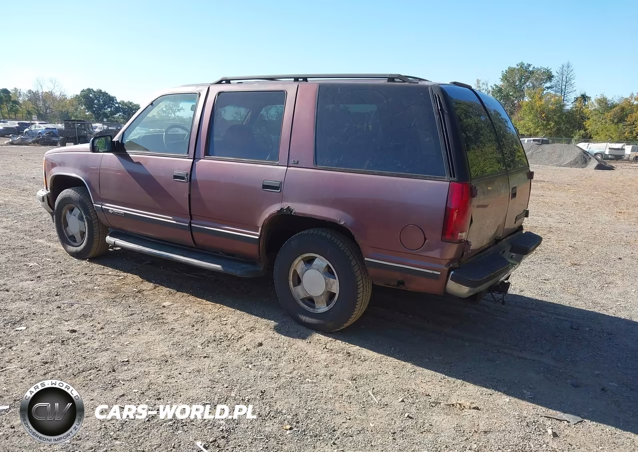 1996 Chevrolet Tahoe K1500 VIN:1GNEK13R3TJ420812 - 3