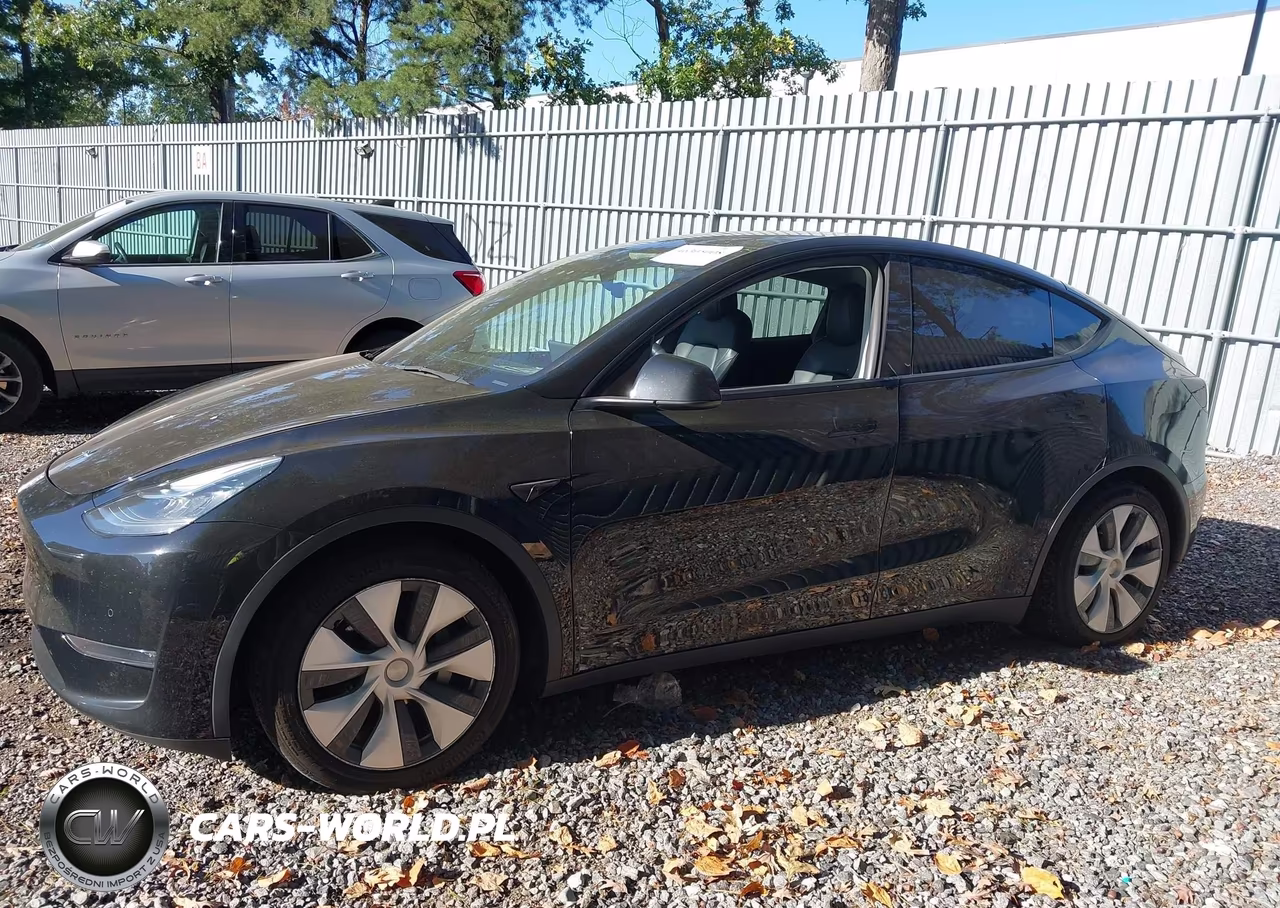 2022 Tesla Model Y Long Range Dual Motor All-Wheel Drive VIN:7SAYGAEE3NF365647 - 14