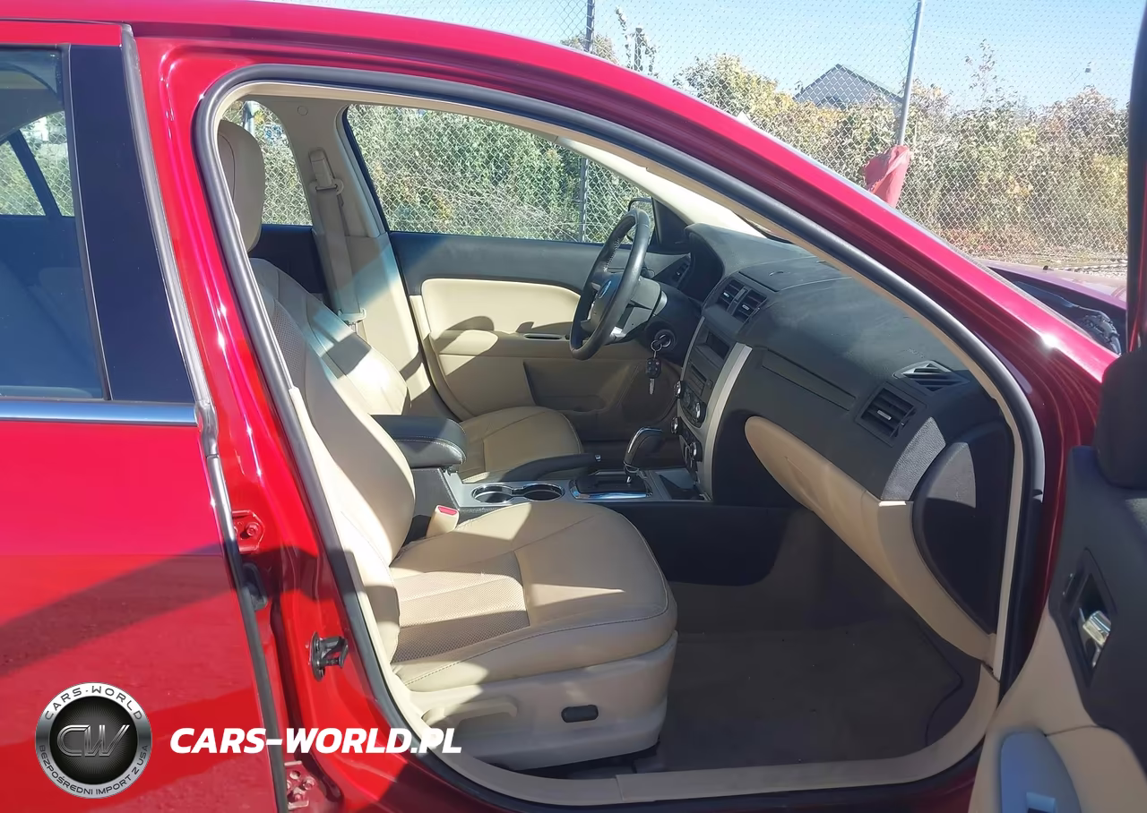 2010 Mercury Milan Premier VIN:3MEHM0JG9AR623314 - 5