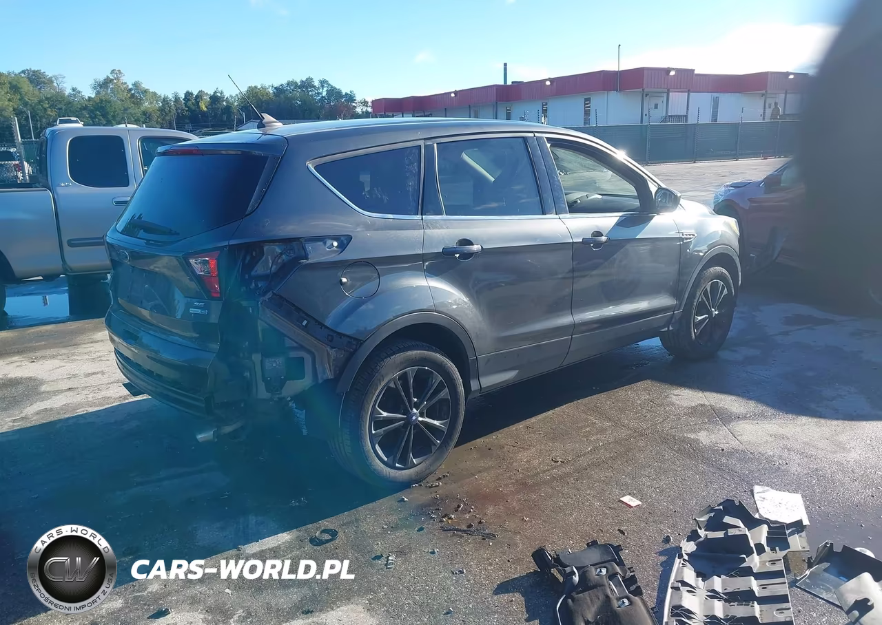 2019 Ford Escape Se VIN:1FMCU9GD2KUA12981 - 4