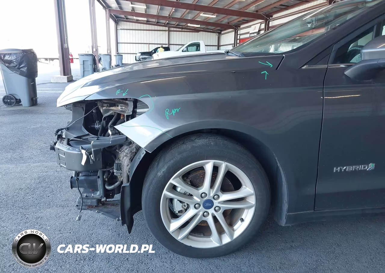 2018 Ford Fusion Hybrid S VIN:3FA6P0UU4JR279091 - 14