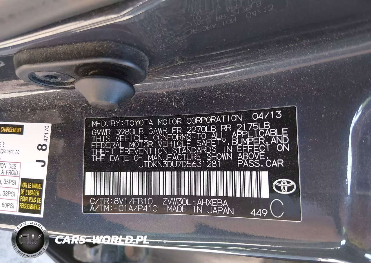 2013 Toyota Prius Two VIN:JTDKN3DU7D5631281 - 9