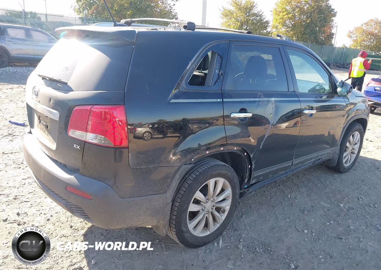 2011 Kia Sorento Ex VIN:5XYKU3A15BG072332 - 4