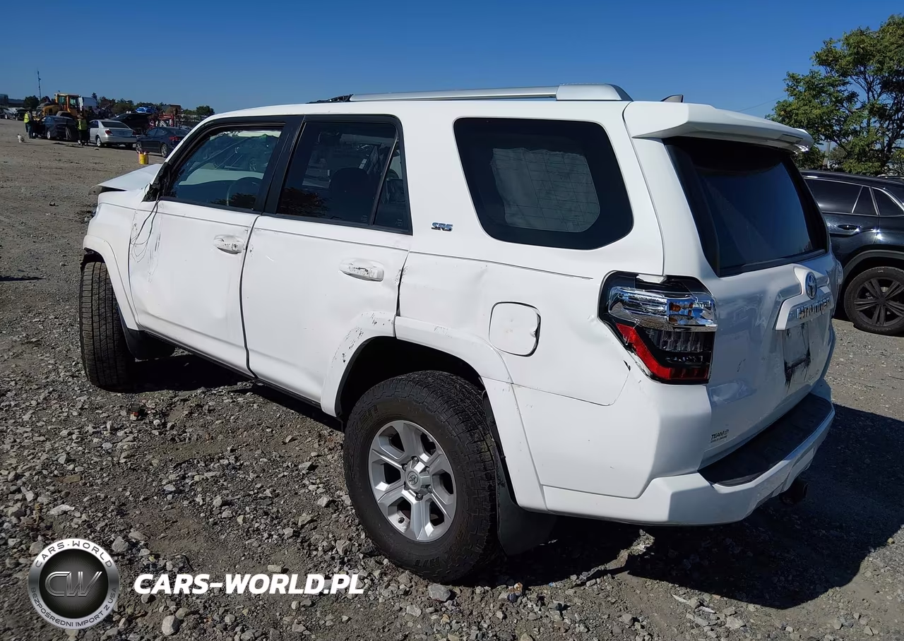 2018 Toyota 4Runner Sr5 VIN:JTEBU5JR0J5491032 - 3