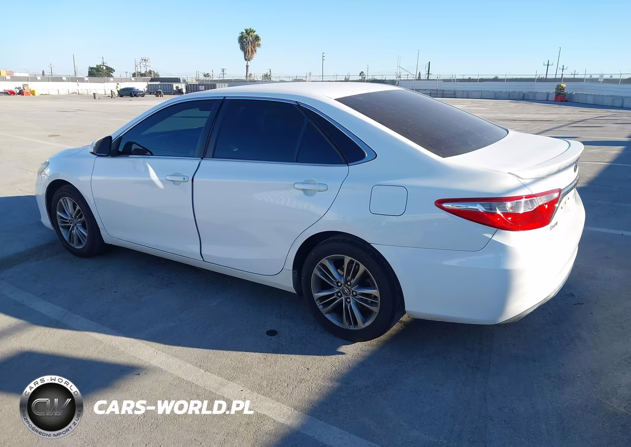2017 Toyota Camry Se VIN:4T1BF1FK5HU800539 - 3