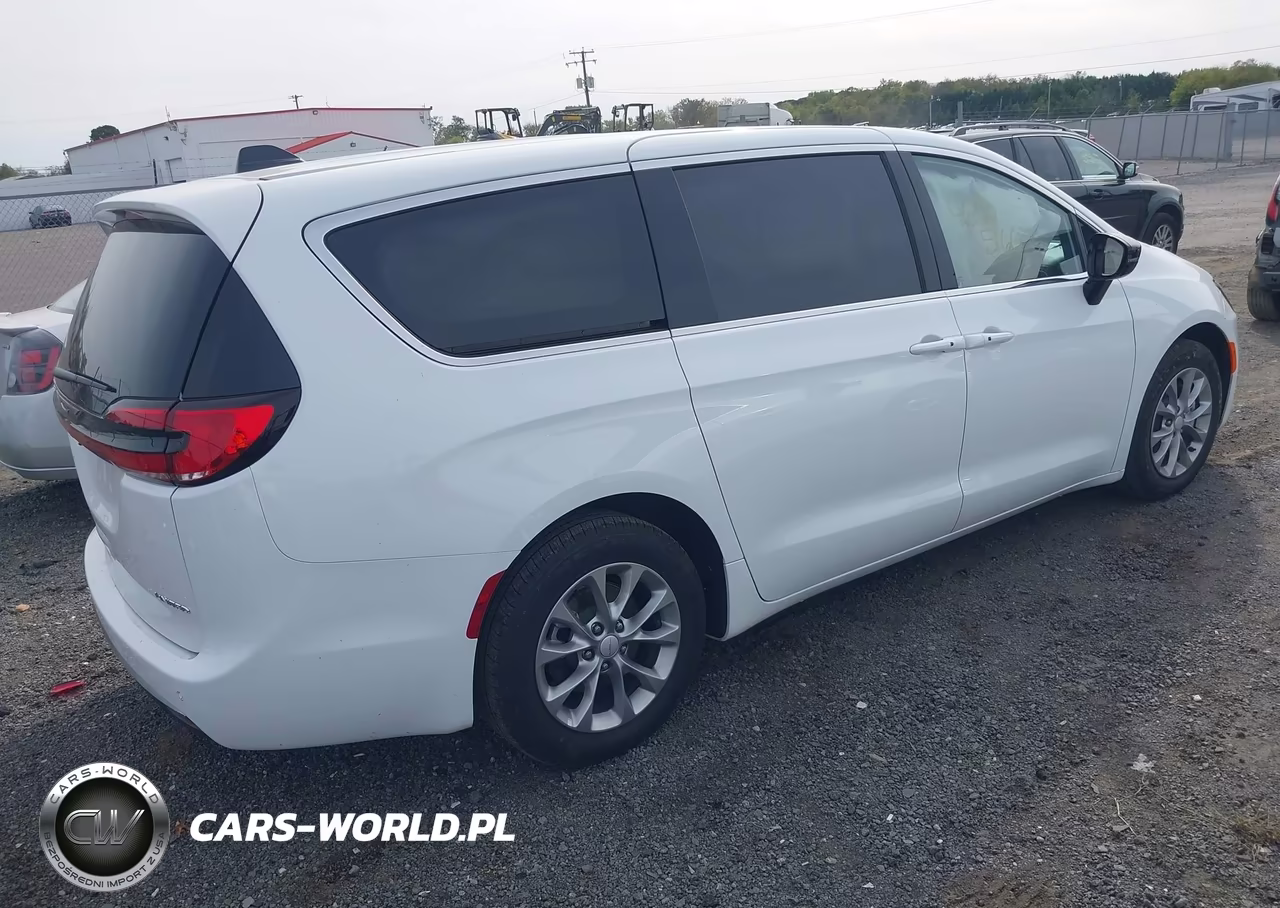 2027 Chrysler Pacifica VIN:2C4RC1GG0VR598563 - 4